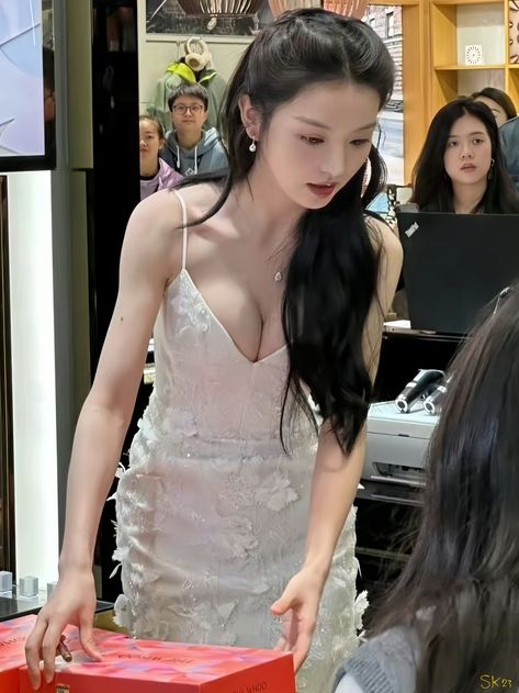 少女三体免费观看